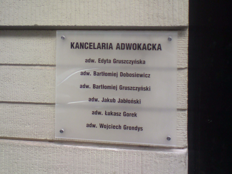 tabliczka na dystansach warszawa