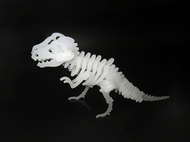 Dinozaur z plexi puzle 3D