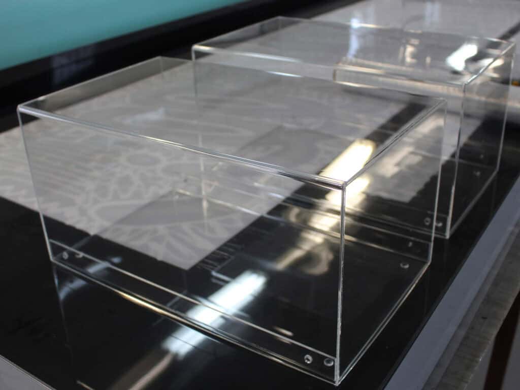 Gablota z pleksi na zestaw klocków kobi