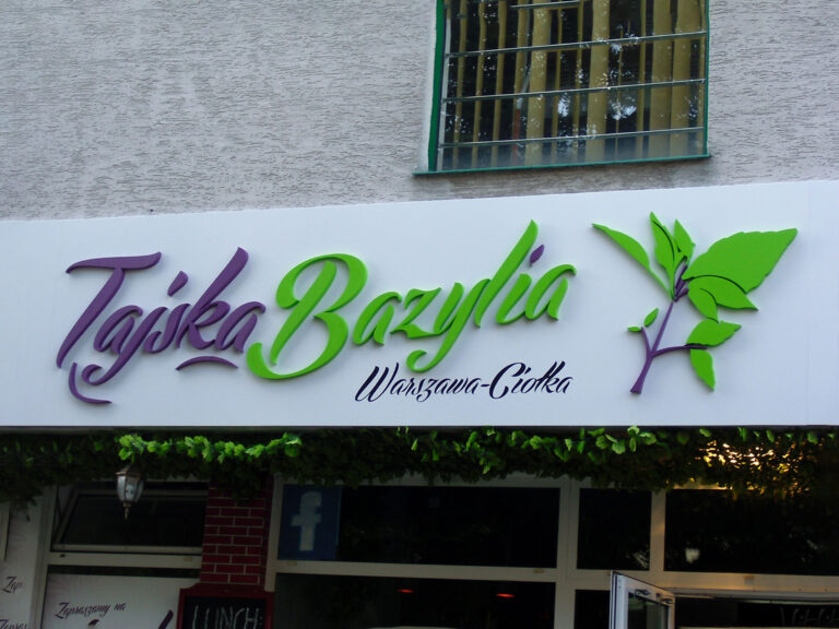 Szyld z Literami przestrzennymi Tajska Bazylia