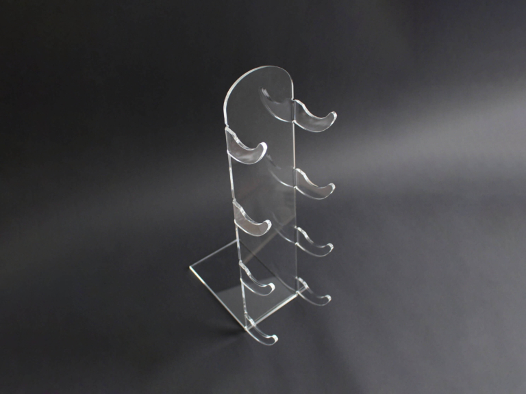 stojak z plexiglasu