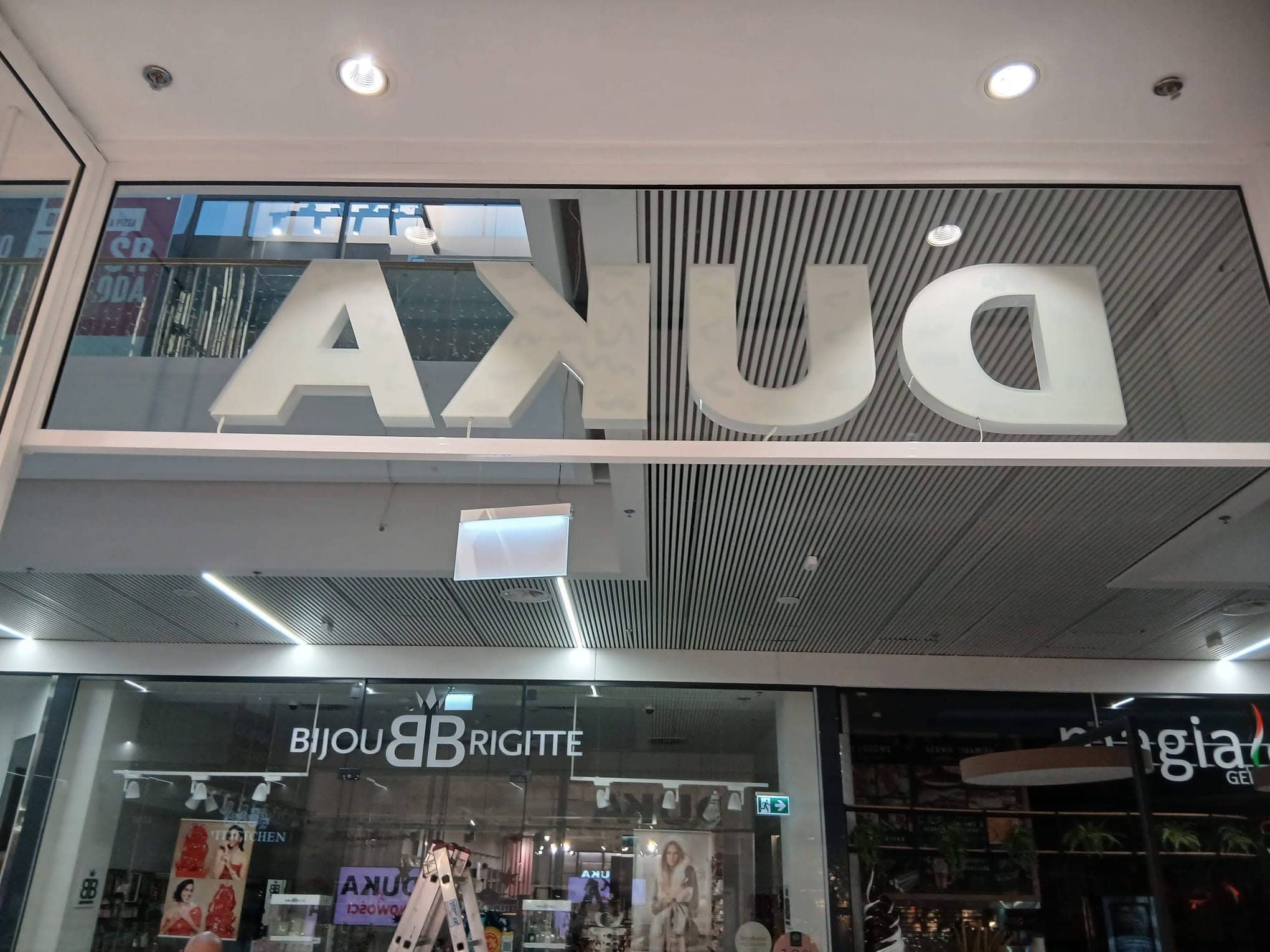 Duka_litery przestrzenne